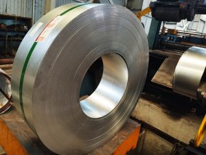 tole-cuon-thep-tam-ma-kem-hoa-sen-day-1.2-1.4-1.8-2.4-2.5-mm-1-2-li-ruoi-ly-ruoi-1-ruoi-g350-g450-z275-z450-z600