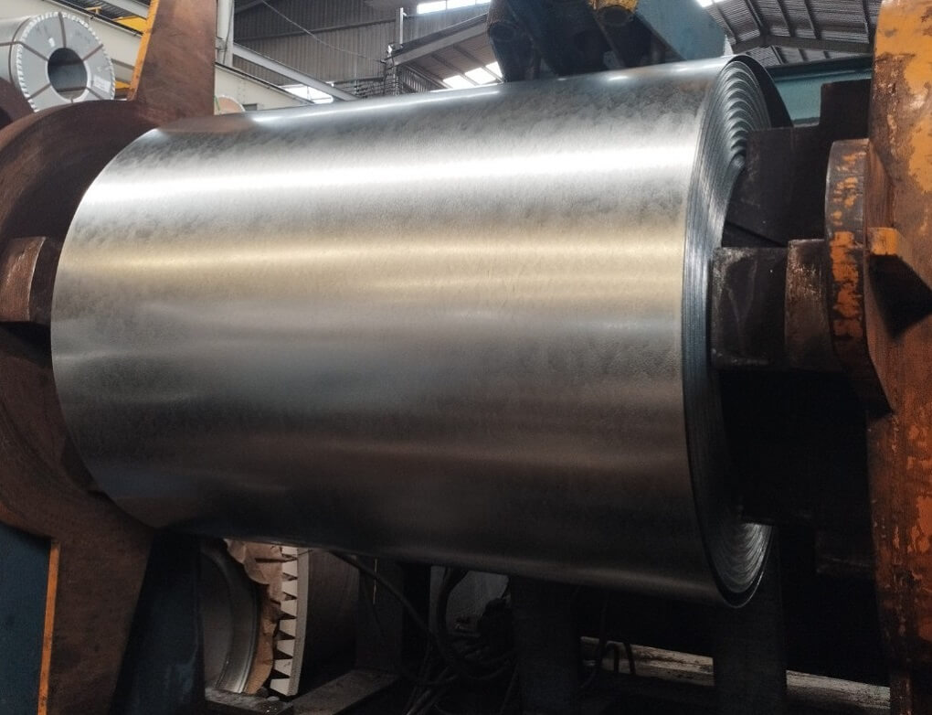 ton-tole-cuon-thep-tam-ma-kem-hoa-sen-gi-sgcc-day-0.8-1.2-1.4-1.8-2.4-2.5-mm-1-2-li-ruoi-ly-1-g350-g450-z275-z350-z600