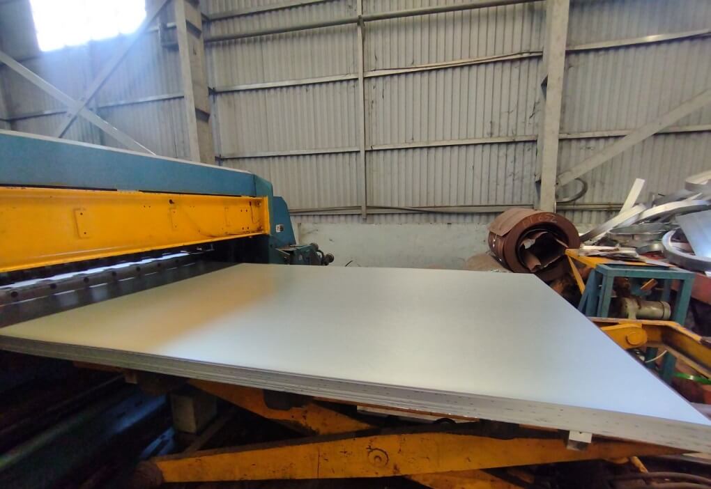 ton-tole-cuon-thep-tam-ma-kem-sumikin-csvc-gi-sgcc-day-1.5-mm-kho-rong-1500-ly-li-1-ruoi-do-ma-z100-z275-ben-keo-g350-g450-galvanized