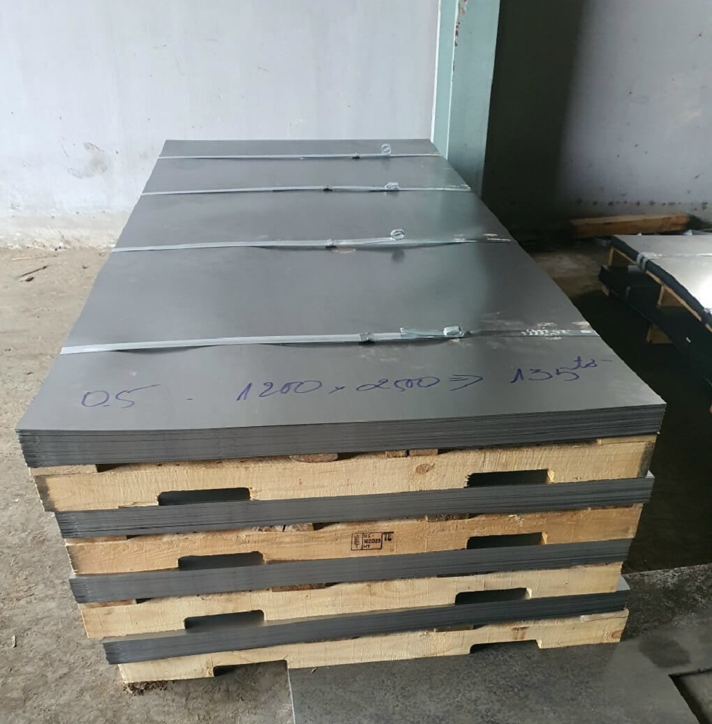 ton-tole-cuon-thep-tam-can-nguoi-cold-rolled-spcc-spcd-spce-spcen-sppc-sppd-sppe-sd-1D-ascr-day-3.5-4-dem-zem-ruoi-0.4-0.35-mm-li-ly-mem-cung-vuot-thuc-sau-trang-men-jis-g3141