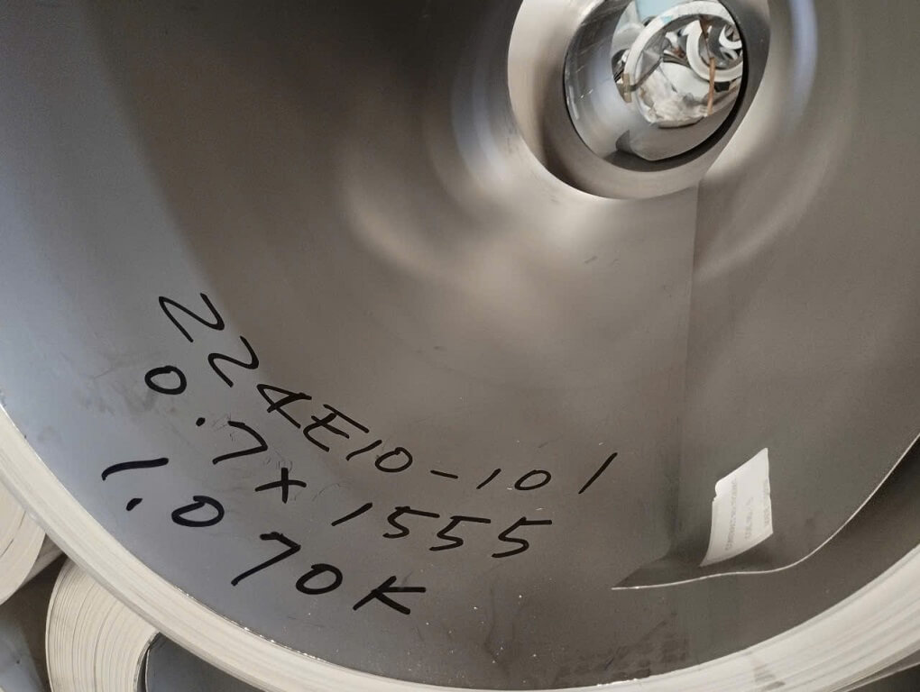 ton-ma-kem-nhung-nong-dien-chi-hop-kim-sat-ZF-GA-galvannealed-Jis-G3302-day-4-zem-5-6-7-7.5-8-9-dem-0.55-0.6-1-li-ruoi-1.2-ly-1.4-1.5-1.6-1.7-1.8-1.9-2-2.1-2.3-2.4-2.5-2.6-2.9-3-3.5-4-4.5-5-6-mm